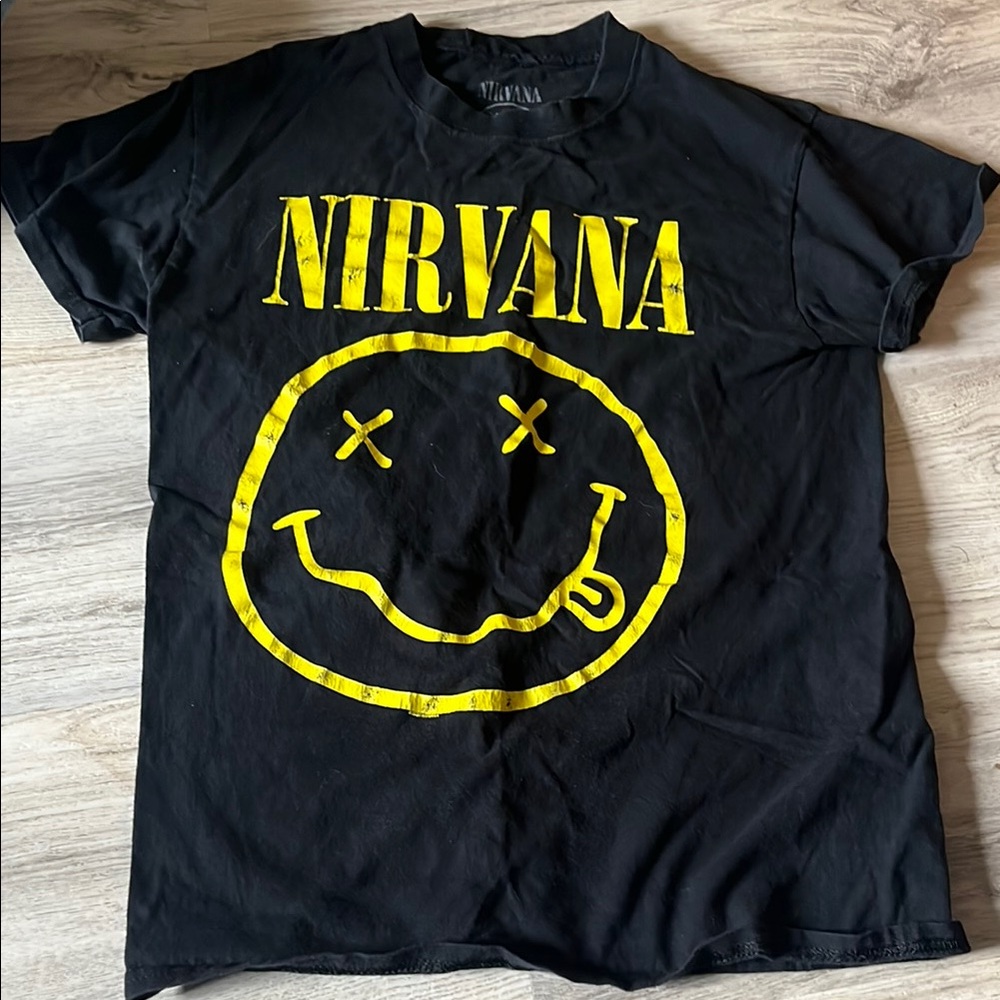 NIRVANA Black and Yellow Short Sleeve Tee